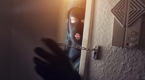 Bandidos invadem residência para assaltar e espancam casal no Sítio Exu, zona rural de Calçado