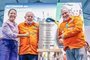 Em discurso cheio de afagos, Raquel diz que Lula ajudou a devolver Pernambuco à liderança do Nordeste