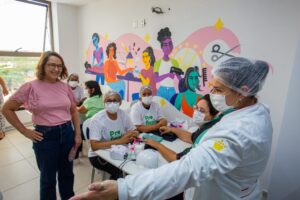 “Precisamos dar independência à mulher”, defende Débora em Caruaru