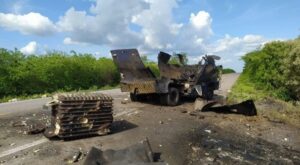 Homens fortemente armados explodem carro-forte no Sertão de Pernambuco