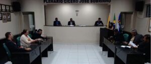 Votação secreta decidirá aumento salarial dos secretários em Calçado