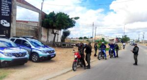 Megaoperação na divisa entre PE e BA tem 26 presos, celulares apreendidos em presídio