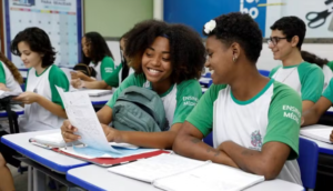 Em Pernambuco, Busca Ativa resgata 19 mil jovens à escola, mas 43 mil ainda seguem fora