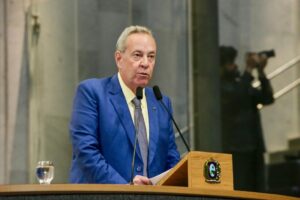 Álvaro Porto se reúne com direção nacional do PSDB e diz que conversas avançam