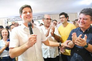 Após aliados migrarem para base de Raquel Lyra, João Campos diz em congresso que PSB não tem preço