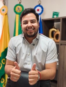 Prefeito Zé Elias antecipa salários e injeta mais de R$ 2 milhões na economia de Calçado para aquecer o São João