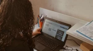 MEC regulamenta EAD em cursos de graduação com novas exigências para docentes e polos