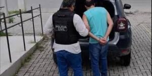 Homem é preso por suspeita de estuprar a filha de 11 anos em Caruaru