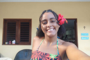 Jovem de 14 anos foge de casa após discutir com pais sobre uso de computador