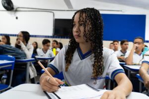 Pernambuco registra menor taxa de abandono escolar do Brasil no ensino médio