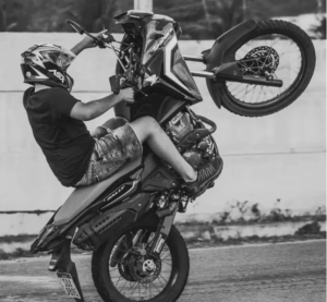 Adolescente de 14 anos morre em acidente após ‘dar grau’ em moto em Bezerros