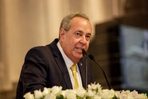 Álvaro Porto comemora indenização e pensão para crianças com microcefalia