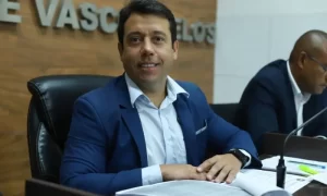 Presidente e vice da Câmara de Ipojuca são presos em saída de supermercado