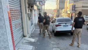 Operação cumpre mandados e bloqueia R$ 64 milhões de grupo criminoso em Caruaru 