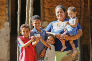 Programa Mães de Pernambuco abre 2.512 novas vagas para mães em vulnerabilidade social