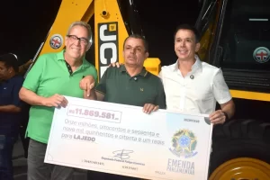 Lajedo recebe mais investimentos através dos deputados Álvaro Porto e Felipe Carreras