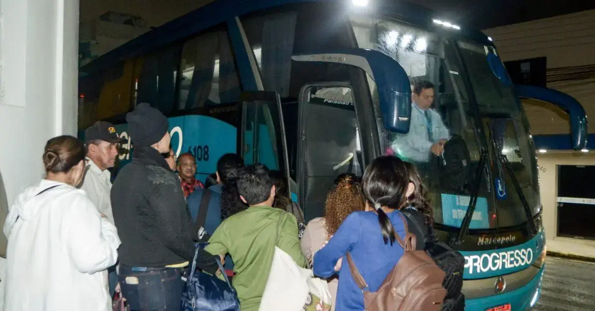 Ministério Público investiga parada para refeições do TFD entre Garanhuns e Recife